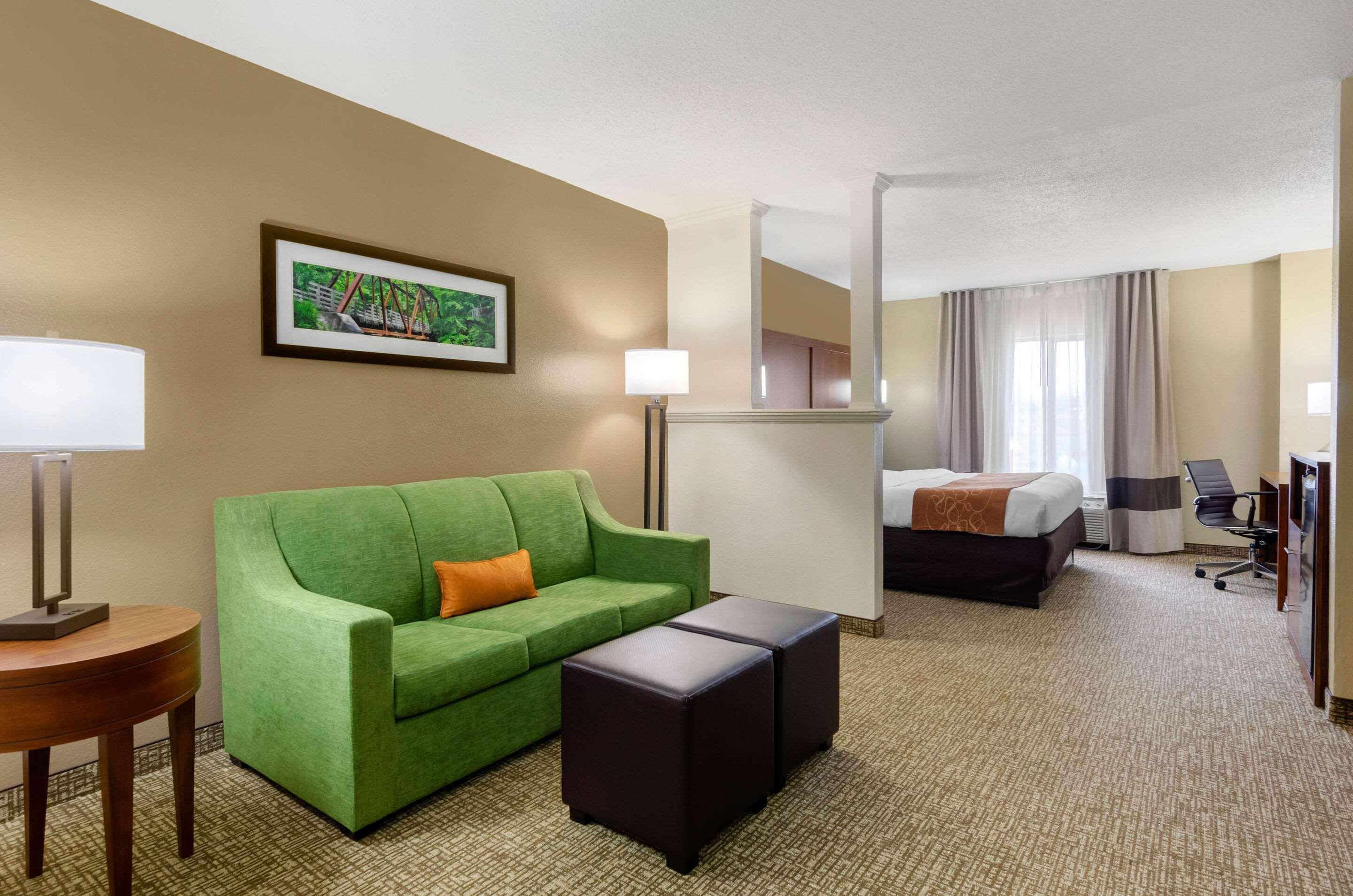 Comfort Suites Abingdon I-81 Экстерьер фото