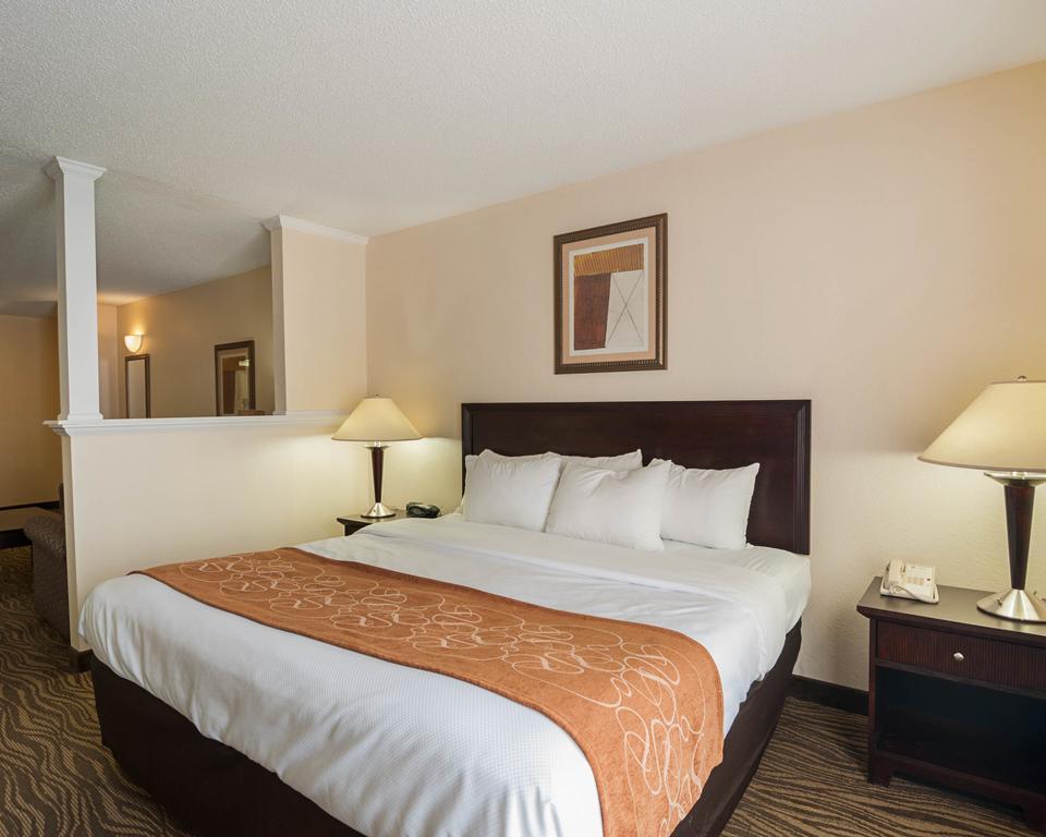 Comfort Suites Abingdon I-81 Экстерьер фото