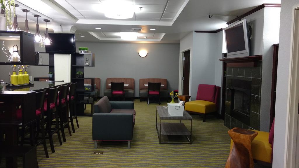 Comfort Suites Abingdon I-81 Экстерьер фото