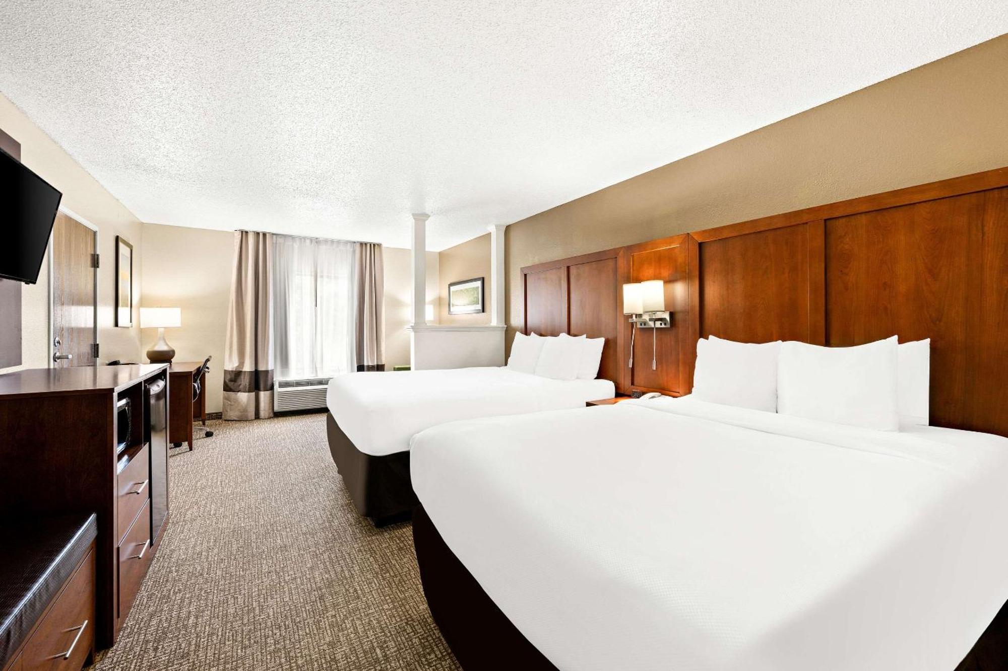 Comfort Suites Abingdon I-81 Экстерьер фото