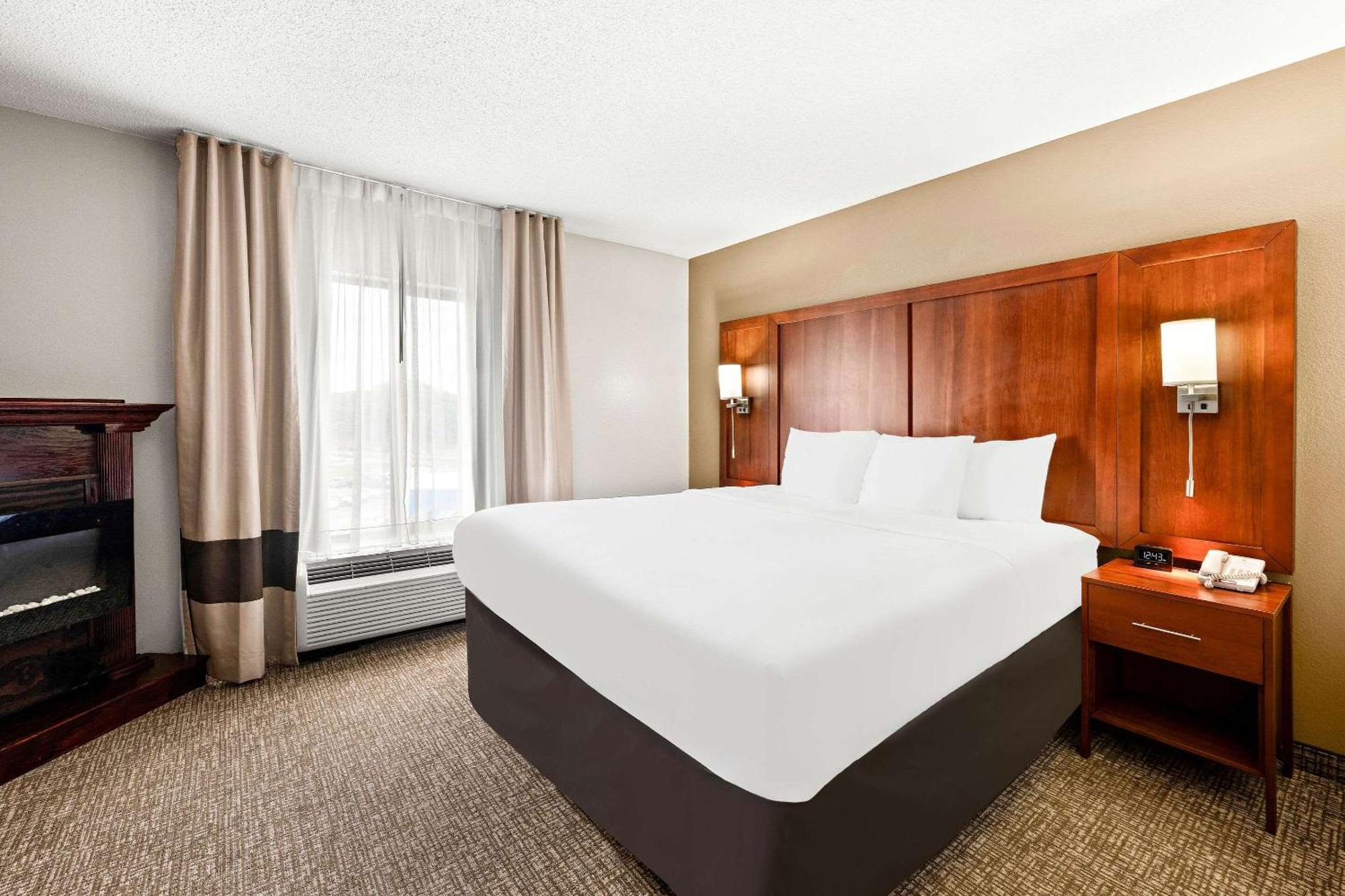 Comfort Suites Abingdon I-81 Экстерьер фото