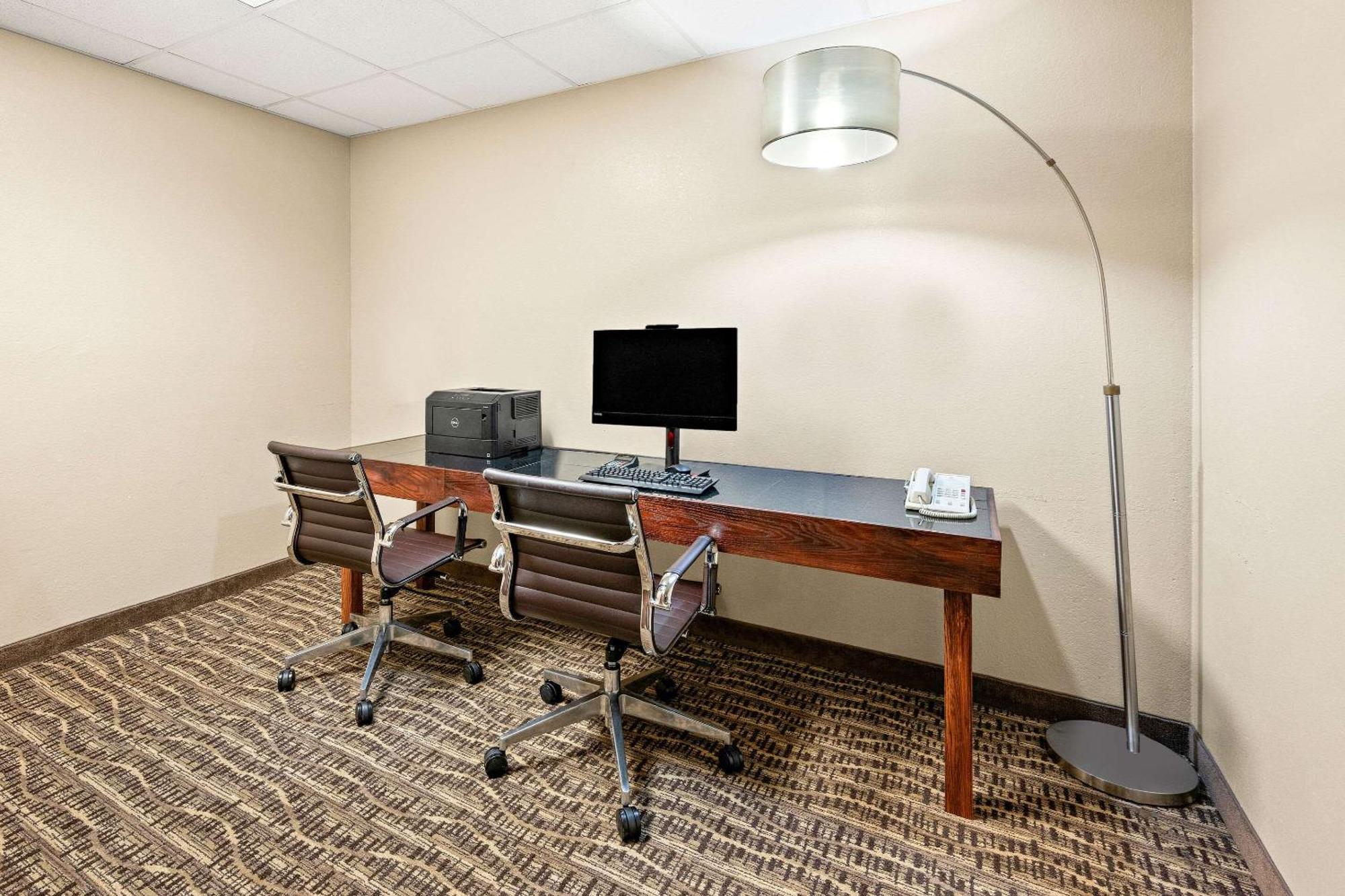 Comfort Suites Abingdon I-81 Экстерьер фото